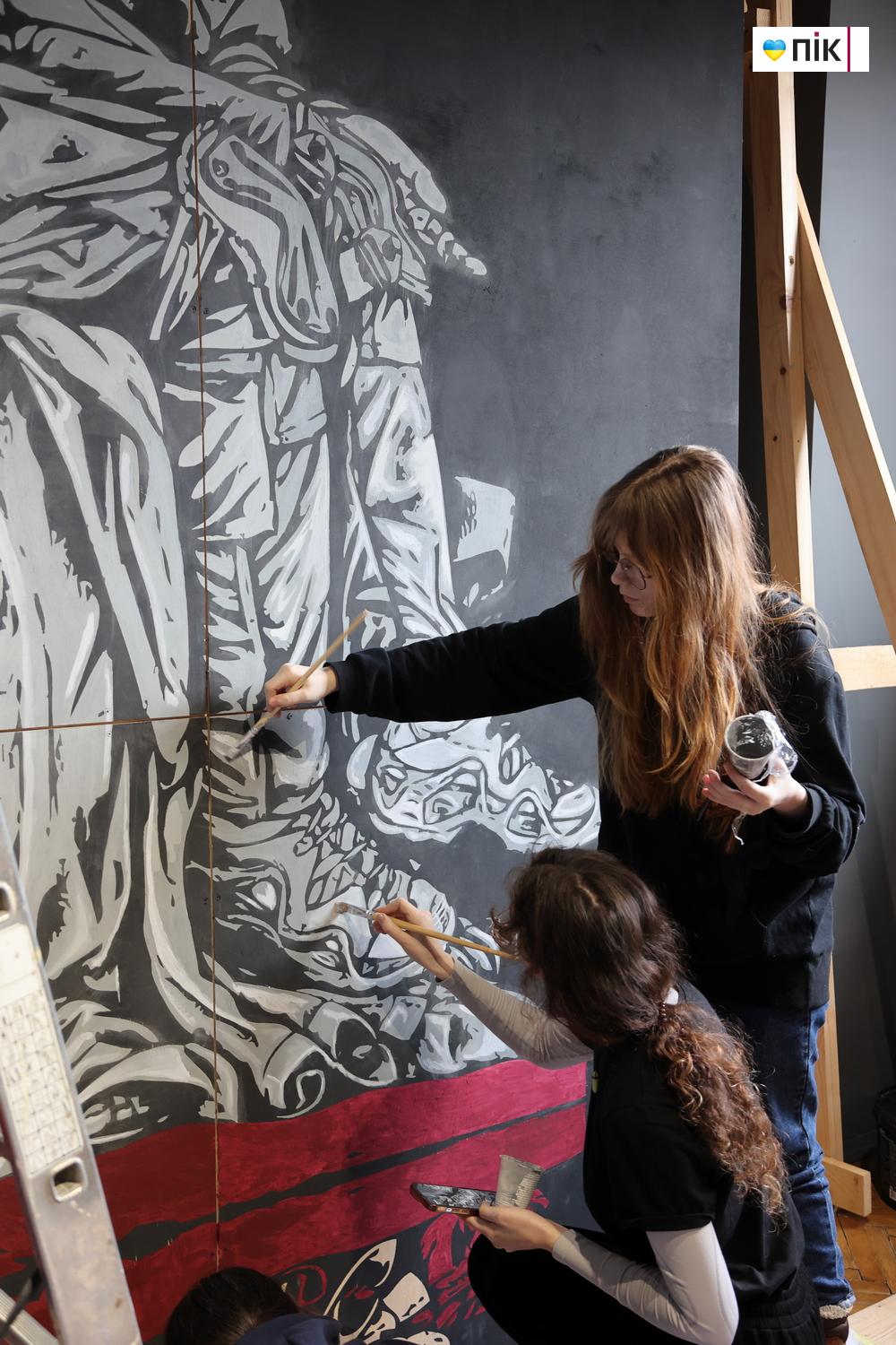 В Івано-Франківську відкрили монументальну композицію "П'єта" Андрія Єрмоленка (ФОТО) 20 IMG 0003 resize