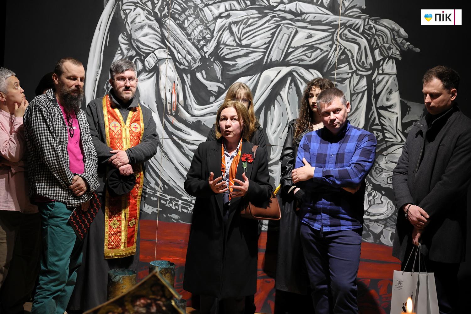 В Івано-Франківську відкрили монументальну композицію "П'єта" Андрія Єрмоленка (ФОТО) 16 IMG 1937 resize