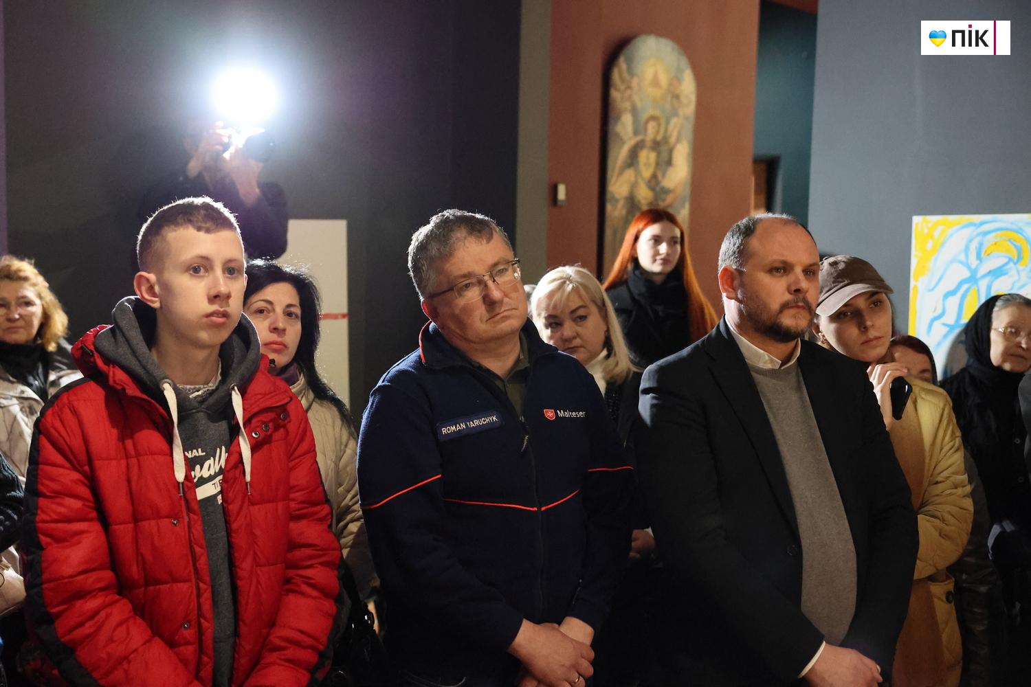 В Івано-Франківську відкрили монументальну композицію "П'єта" Андрія Єрмоленка (ФОТО) 18 IMG 1991 resize