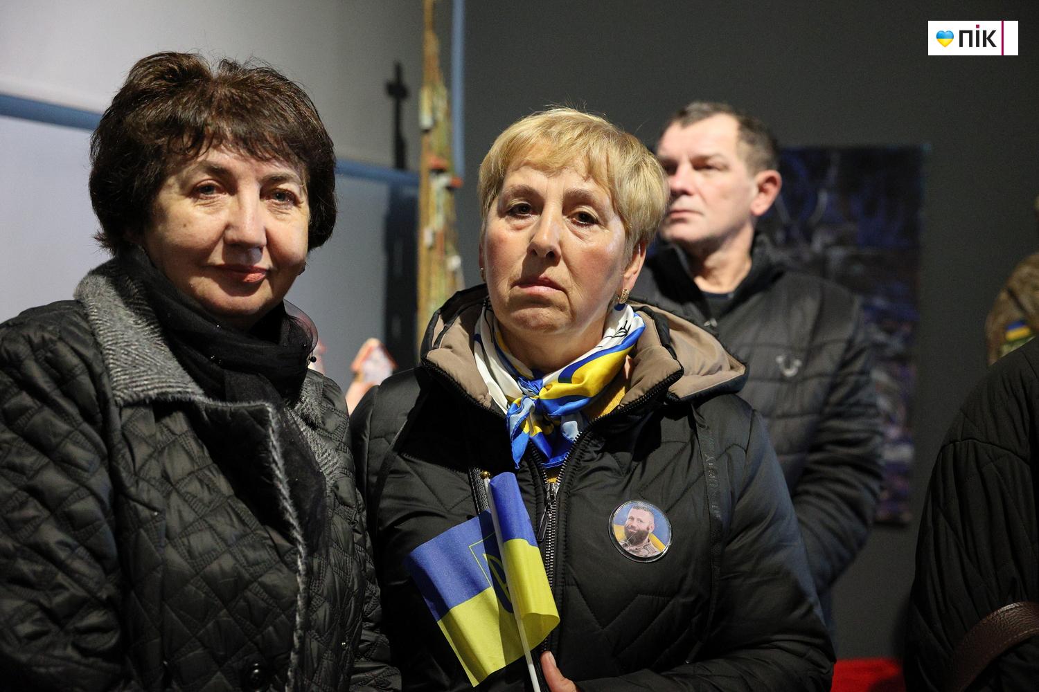 В Івано-Франківську відкрили монументальну композицію "П'єта" Андрія Єрмоленка (ФОТО) 17 IMG 1998 resize