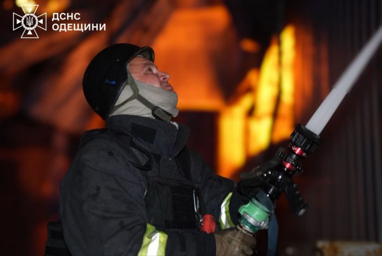 Україна під ударом ворожих безпілотників: що відомо про нічну атаку 7 IMG 20250423 074933 712