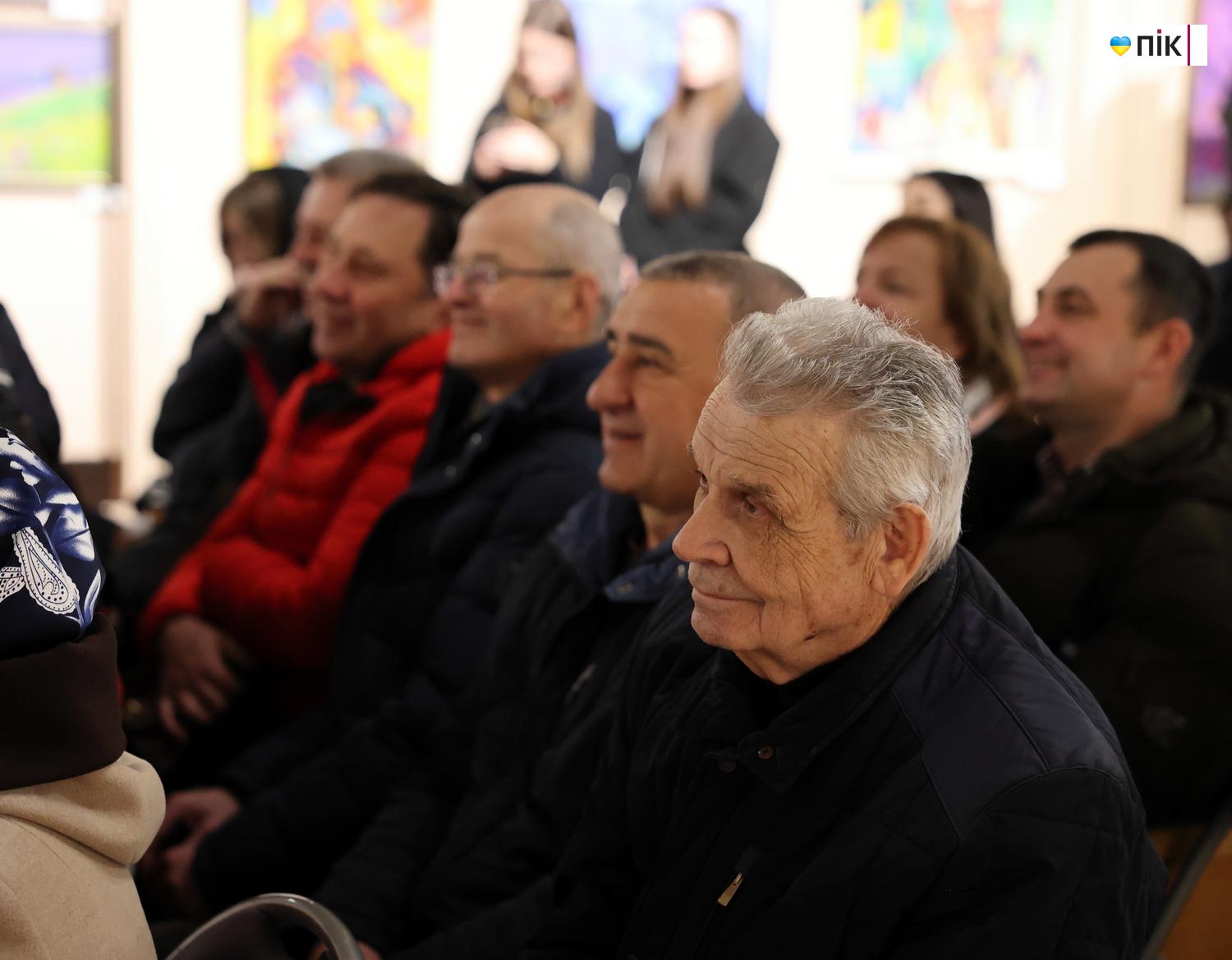 "Своєрідне": у Франківську відкрилася виставка Володимира Сандюка (ФОТО) 18 IMG 3530 resize