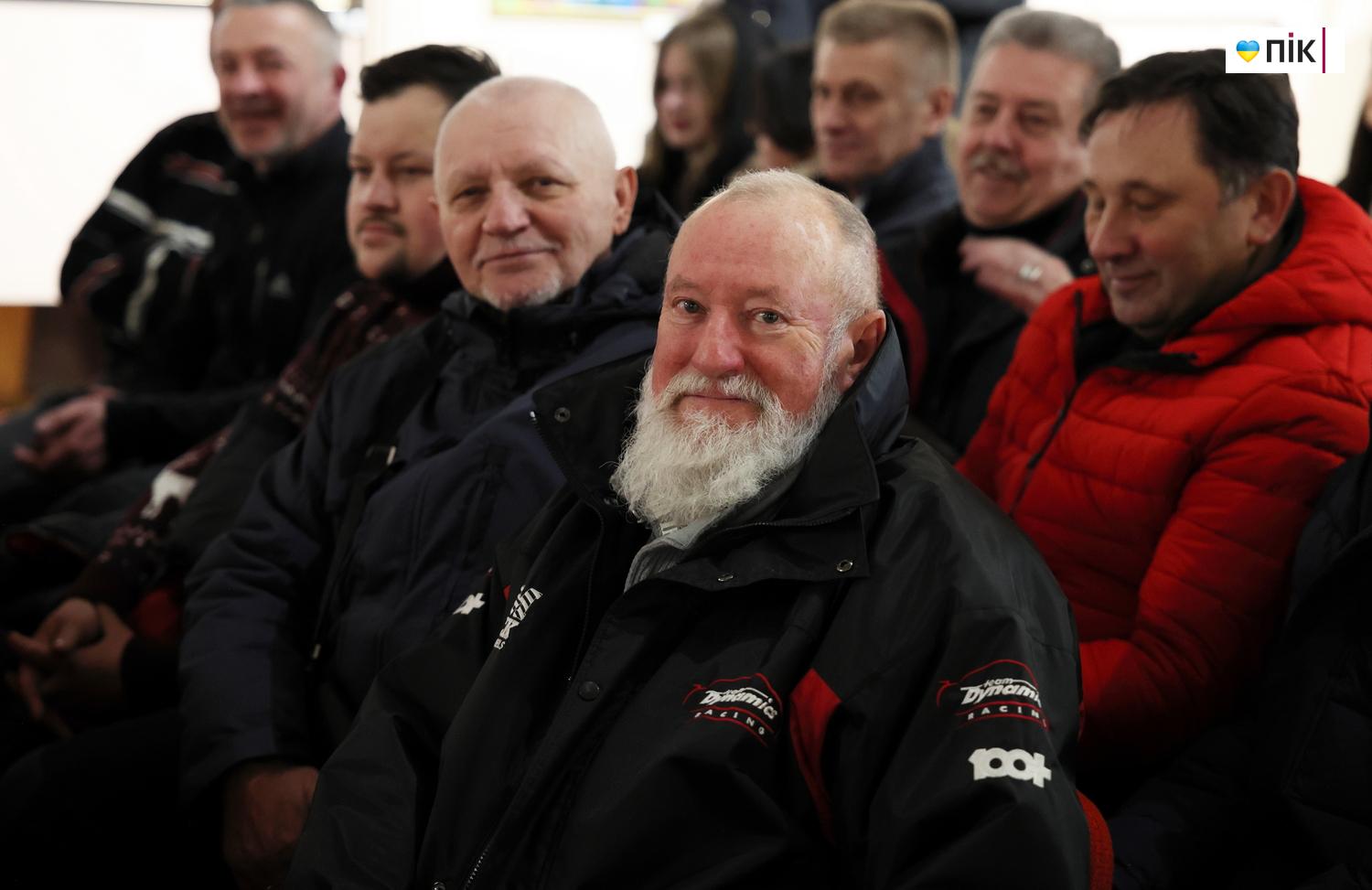 "Своєрідне": у Франківську відкрилася виставка Володимира Сандюка (ФОТО) 20 IMG 3542 resize