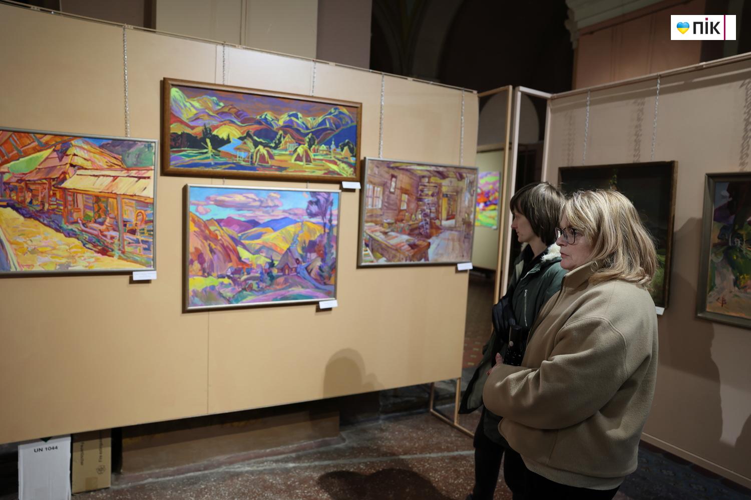 "Своєрідне": у Франківську відкрилася виставка Володимира Сандюка (ФОТО) 24 IMG 3571 resize