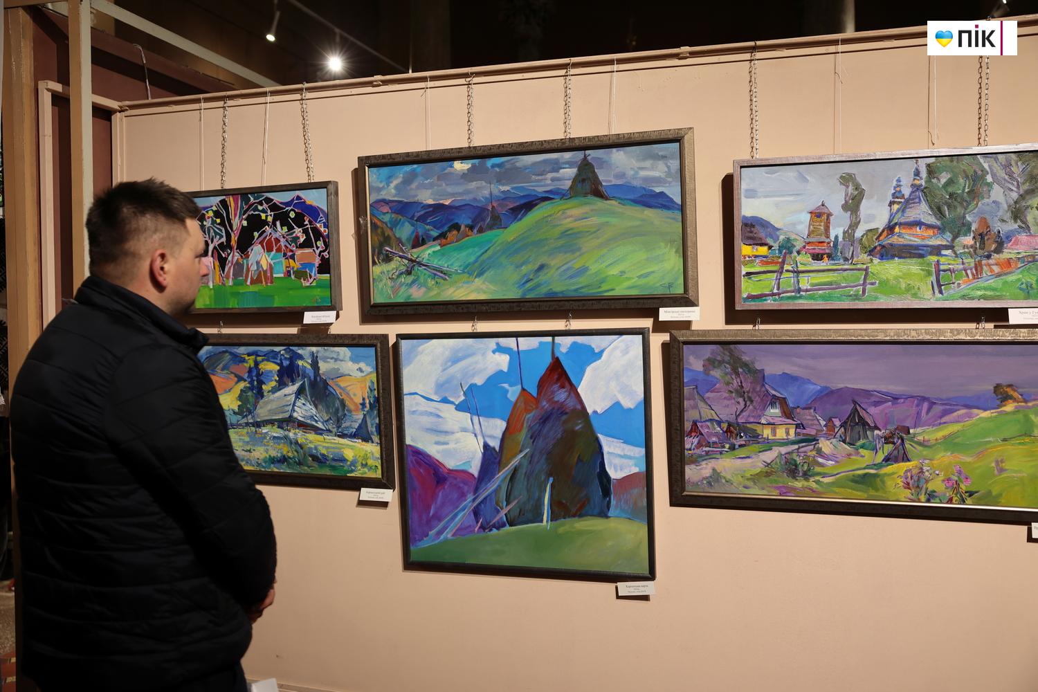 "Своєрідне": у Франківську відкрилася виставка Володимира Сандюка (ФОТО) 26 IMG 3580 resize