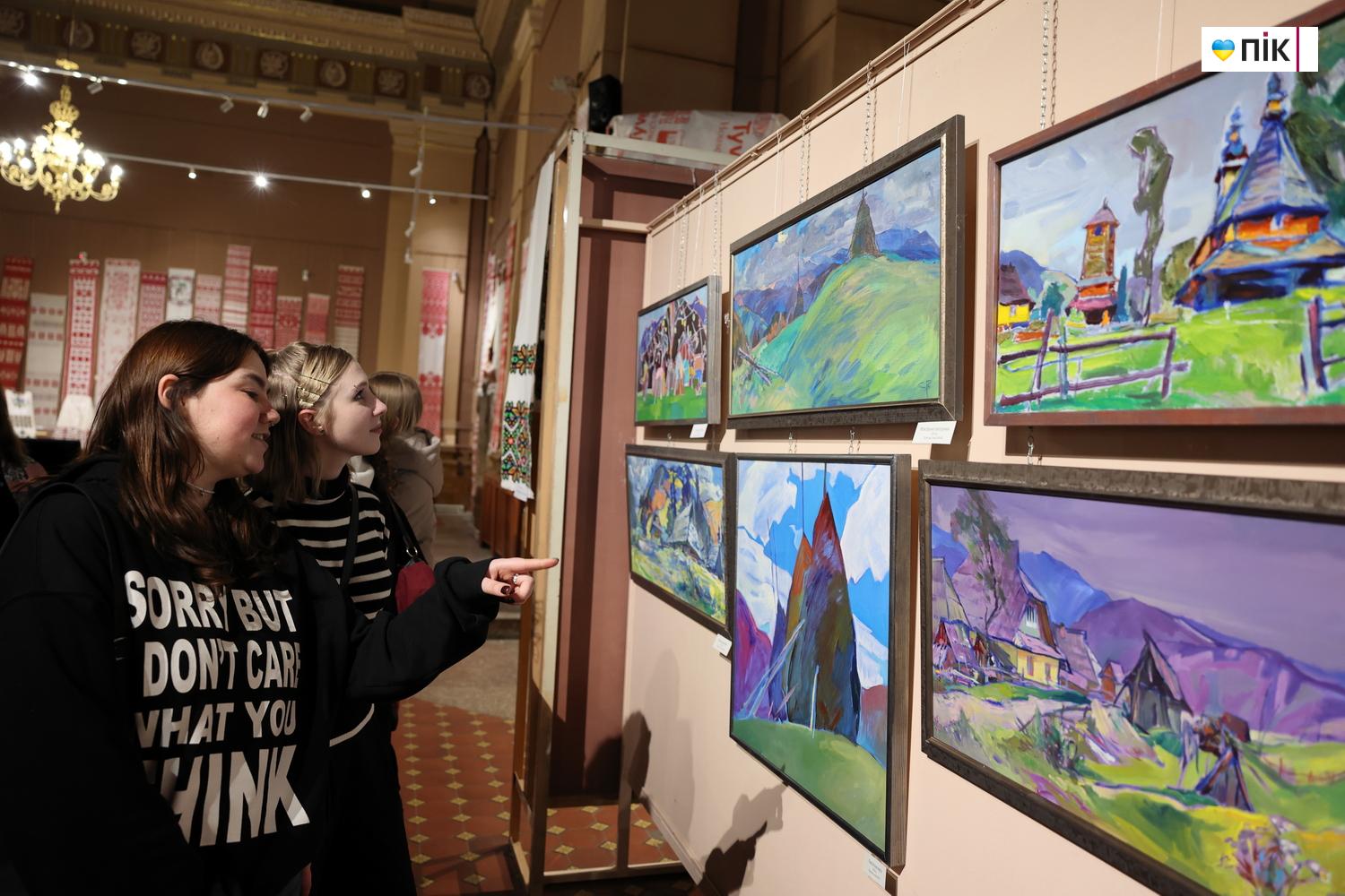 "Своєрідне": у Франківську відкрилася виставка Володимира Сандюка (ФОТО) 31 IMG 3621 resize