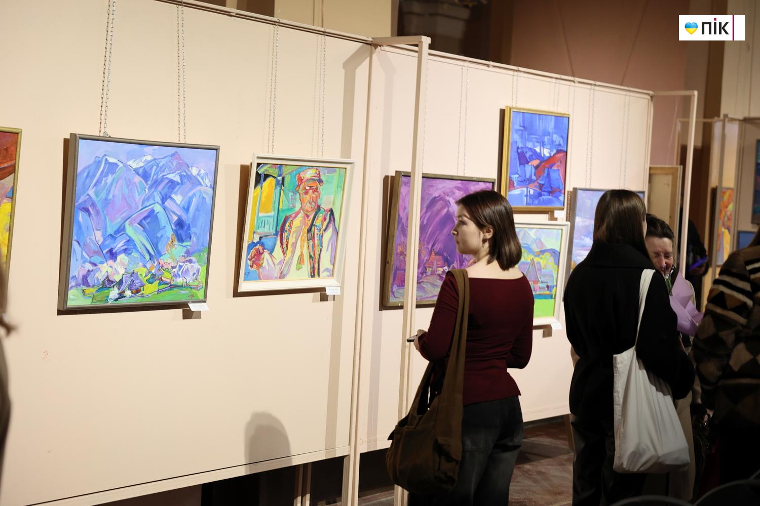 "Своєрідне": у Франківську відкрилася виставка Володимира Сандюка (ФОТО) 37 IMG 3726 resize