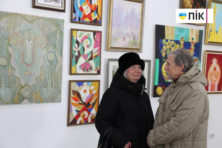 Близько 100 картин: у Франківську відкрили художню виставку "Великодня" (ФОТО) 8 Близько 100 картин: у Франківську відкрили художню виставку "Великодня" (ФОТО)