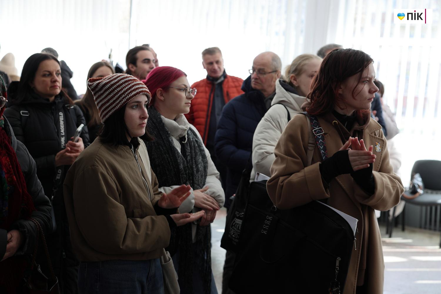 Близько 100 картин: у Франківську відкрили художню виставку "Великодня" (ФОТО) 8 IMG 3862 resize