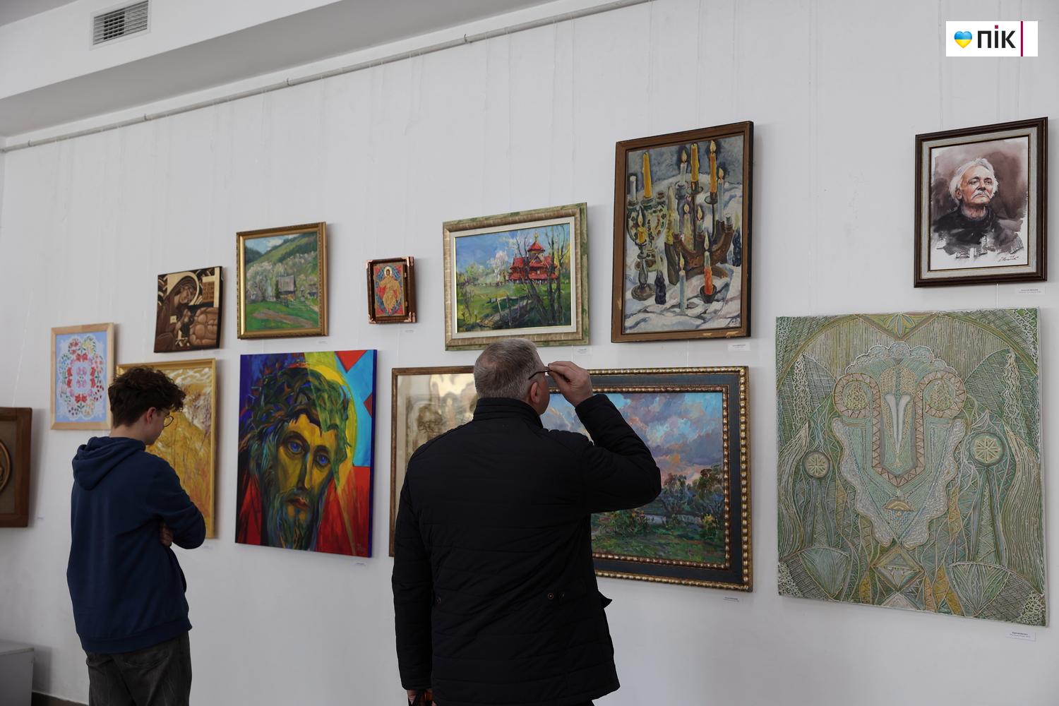 Близько 100 картин: у Франківську відкрили художню виставку "Великодня" (ФОТО) 7 IMG 3877 resize