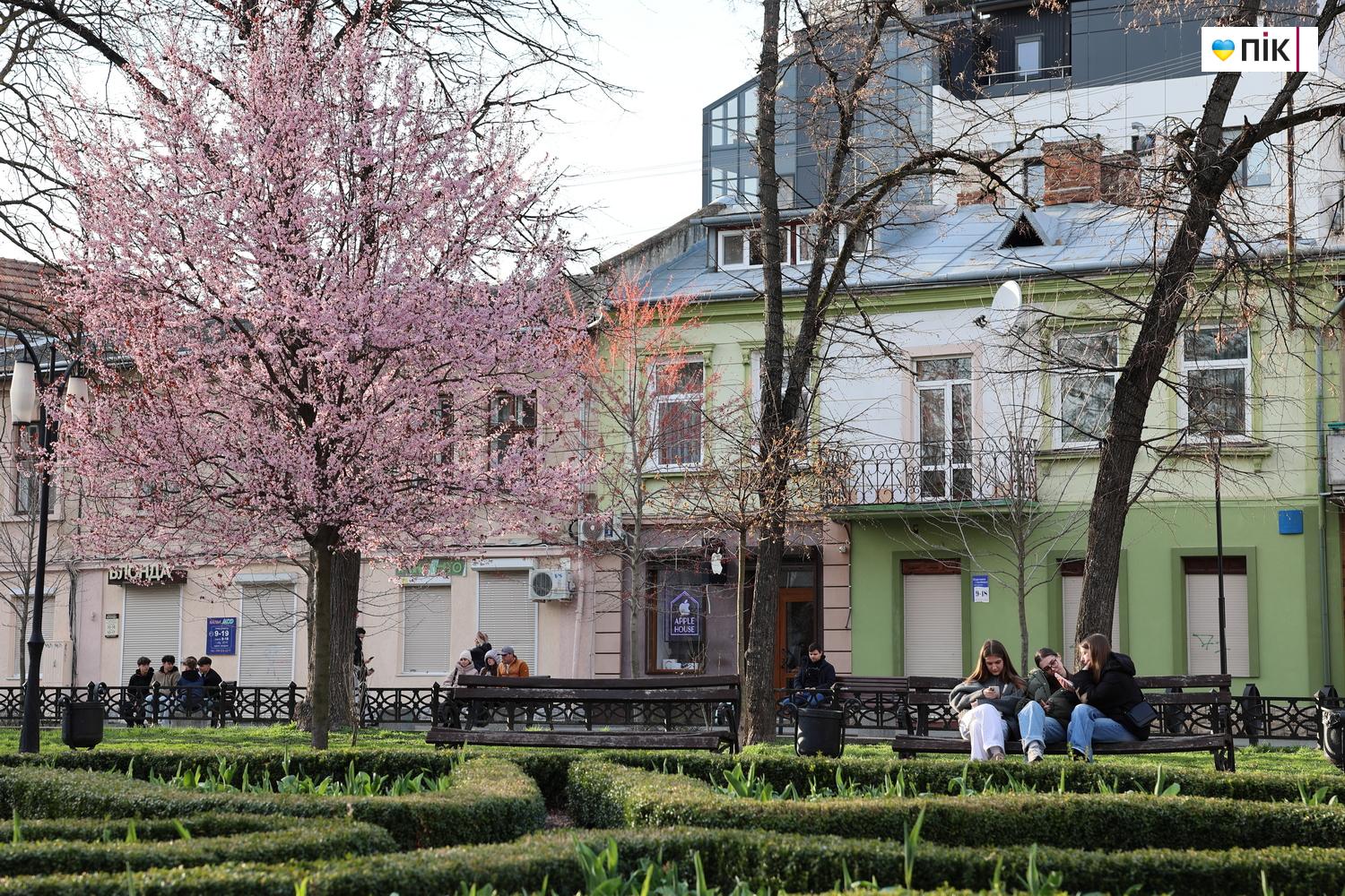Люди Прикарпаття: весняна краса в Івано-Франківську (ФОТО) 34 IMG 9796 resize