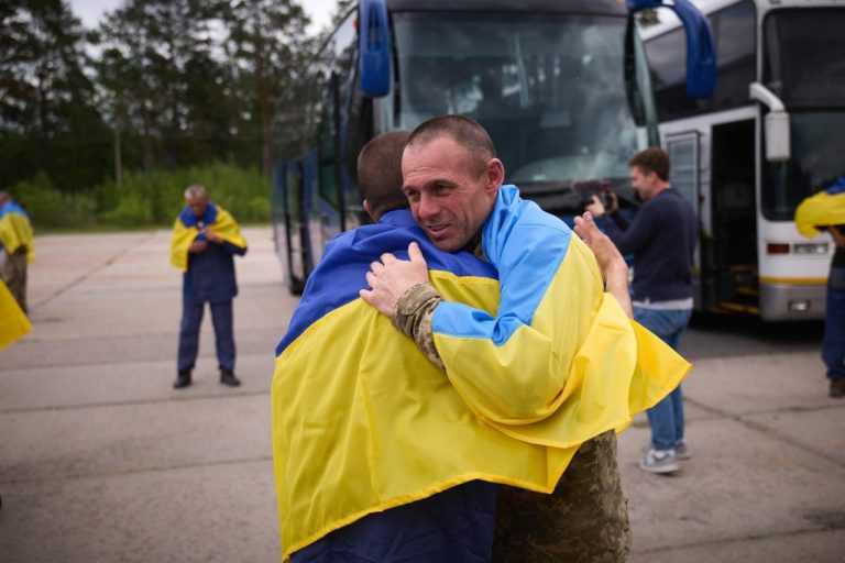 Другий обмін полоненими: серед звільнених - вісім прикарпатців (СПИСОК) 2 0