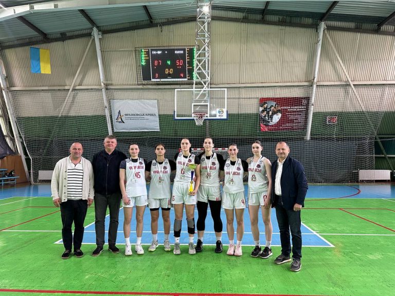 Команда ПНУ стала чемпіоном жіночої Студентської ліги України (ФОТО) 7 1 8