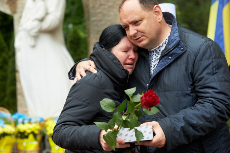 "Почесний громадянин": у Франківськ вручили посмертні відзнаки (ФОТО) 5 494569127 1278406143855639 1287503081793076866 n