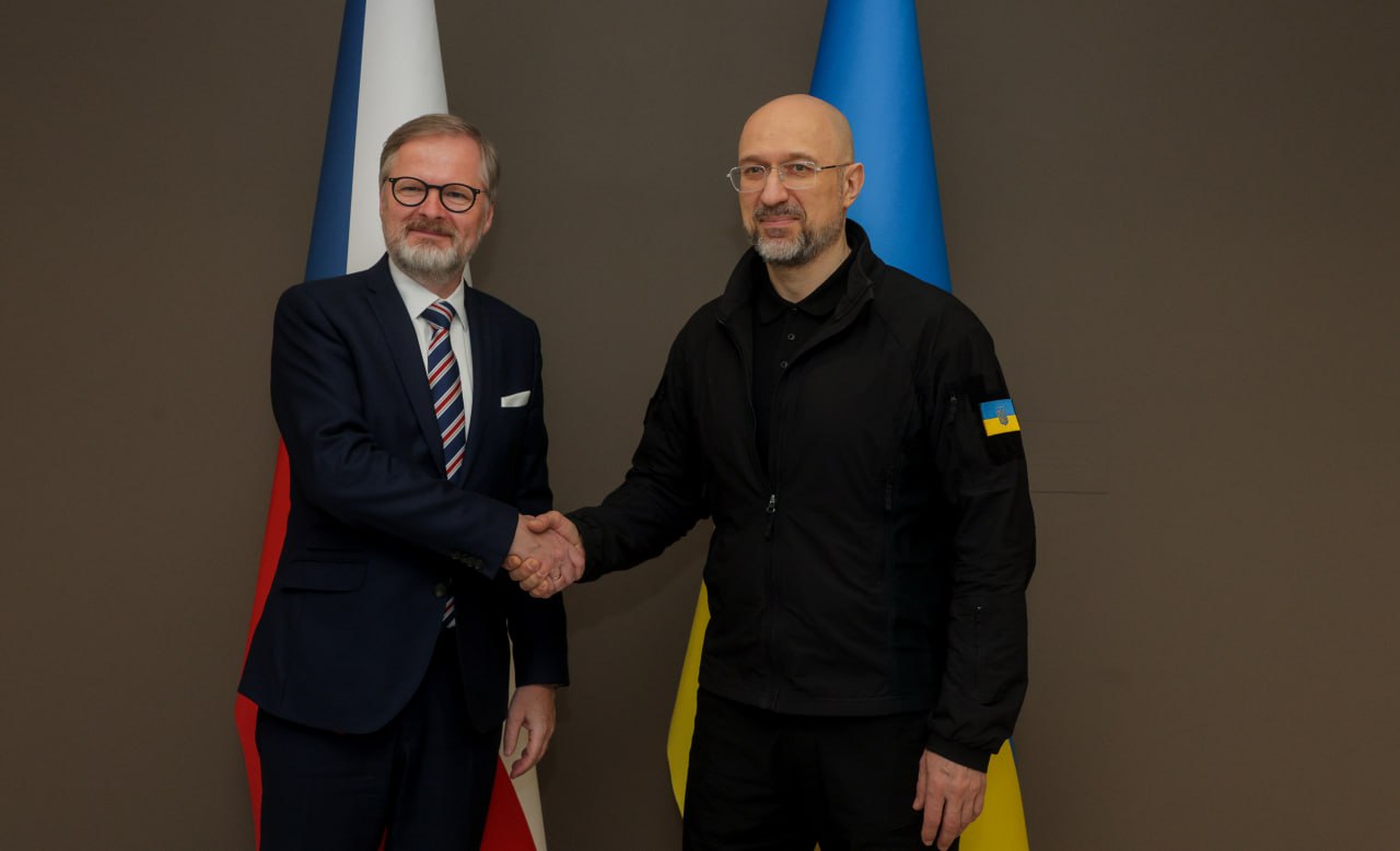 У середу, 20 травня прем'єр-міністр Денис Шмигаль зустрівся з прем’єр-міністром Чехії Петром Фіалою в Ужгороді.
