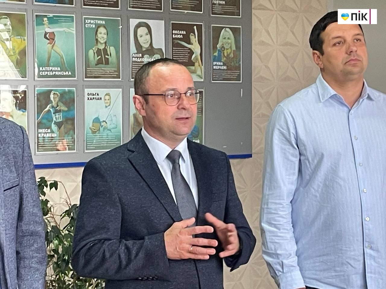 У Франківську показали оновлений басейн університету нафти і газу після обстрілу РФ (ФОТО) 2 5296397217109765806