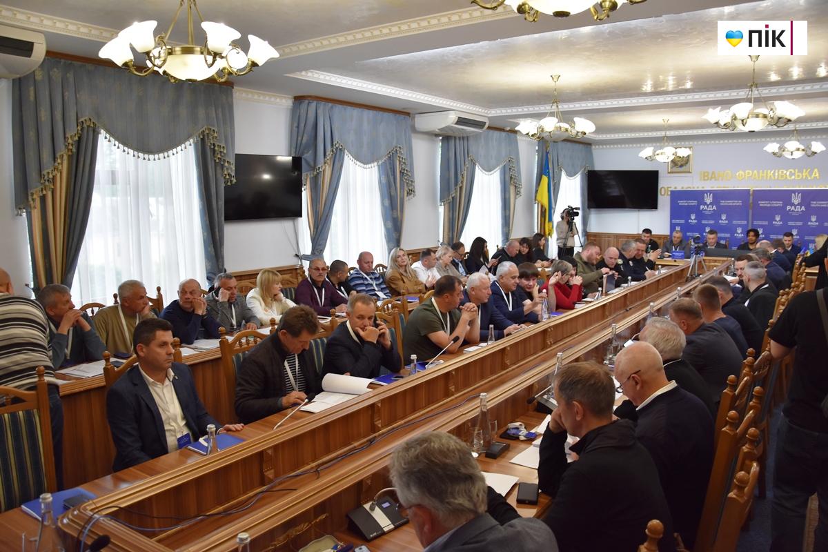 У Франківську відбулося виїзне засідання Комітету ВР з питань молоді і спорту (ФОТО) 12 DSC 0190