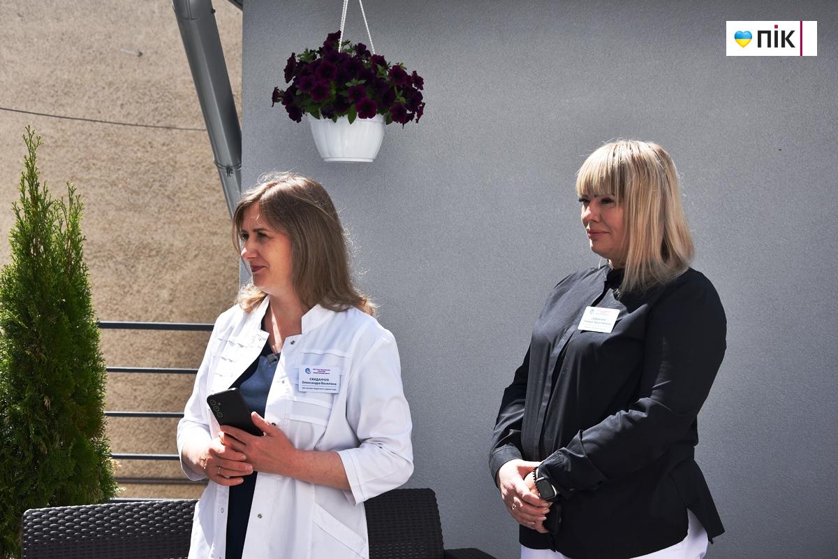 "Родзинка" для породіль та немовлят: у Франківському обласному перинатальному центрі відкрили терасу (ФОТО) 22 DSC 0787