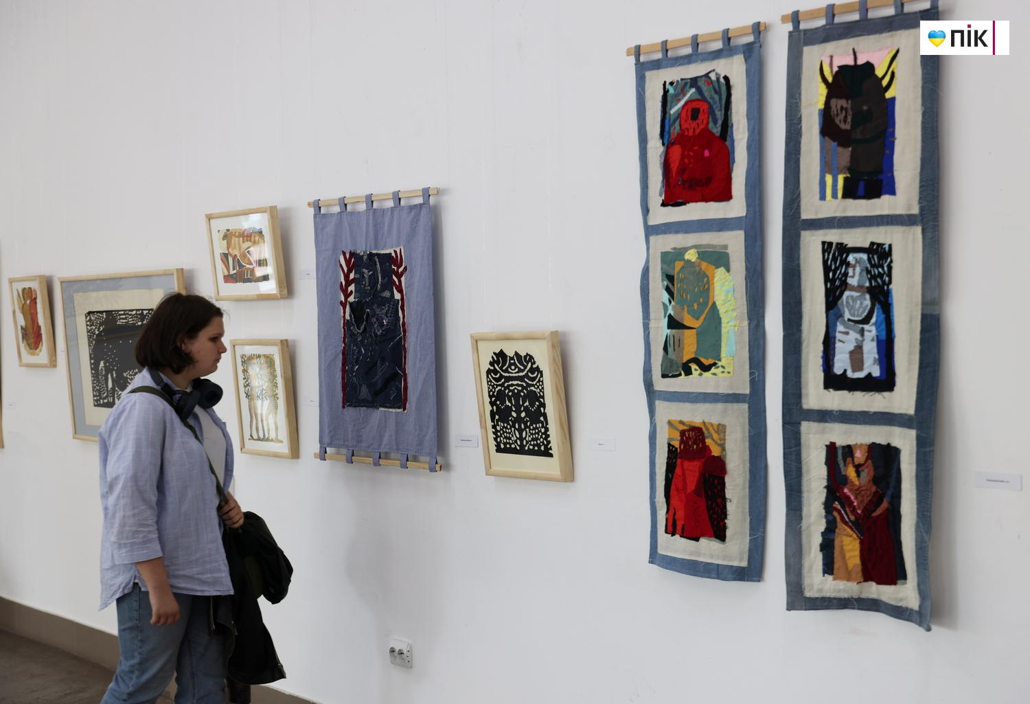 Люди Прикарпаття: на відкритті виставки «Щоденник південних садів» (ФОТО) 21 G71A0008 resize