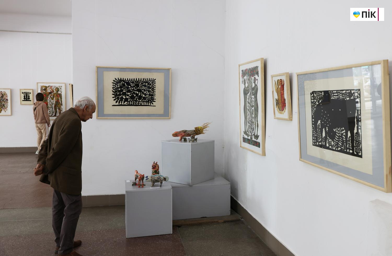 Люди Прикарпаття: на відкритті виставки «Щоденник південних садів» (ФОТО) 22 G71A0009 resize