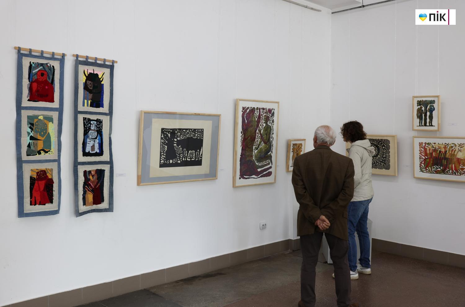 Люди Прикарпаття: на відкритті виставки «Щоденник південних садів» (ФОТО) 25 G71A0012 resize