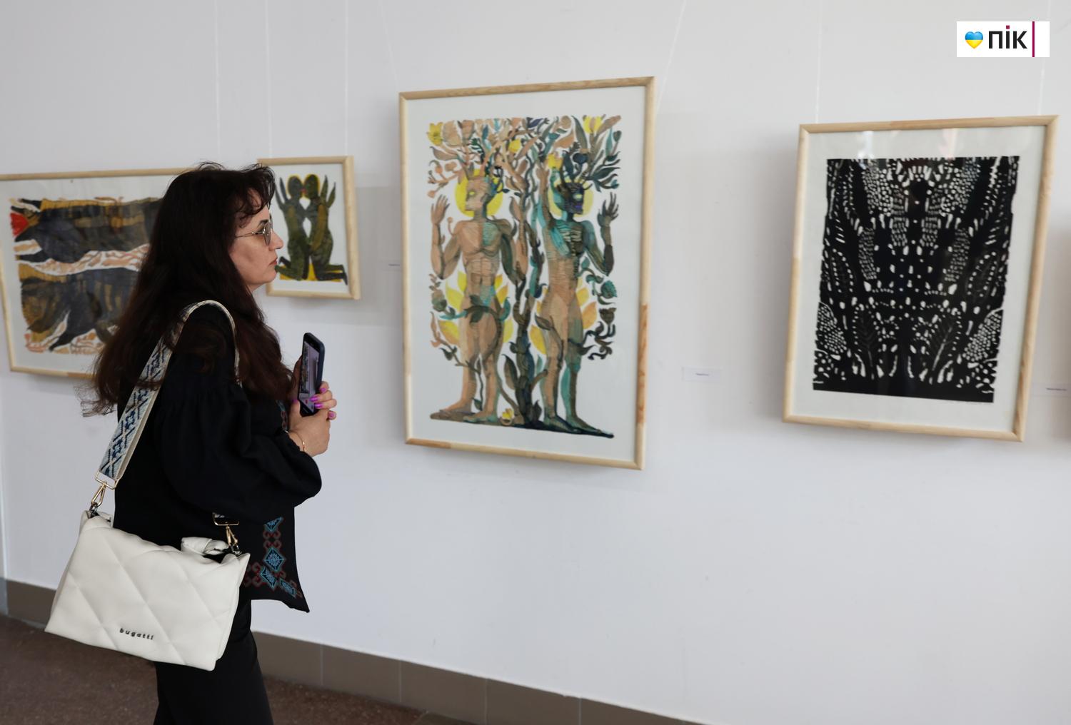 Люди Прикарпаття: на відкритті виставки «Щоденник південних садів» (ФОТО) 10 G71A0016 resize