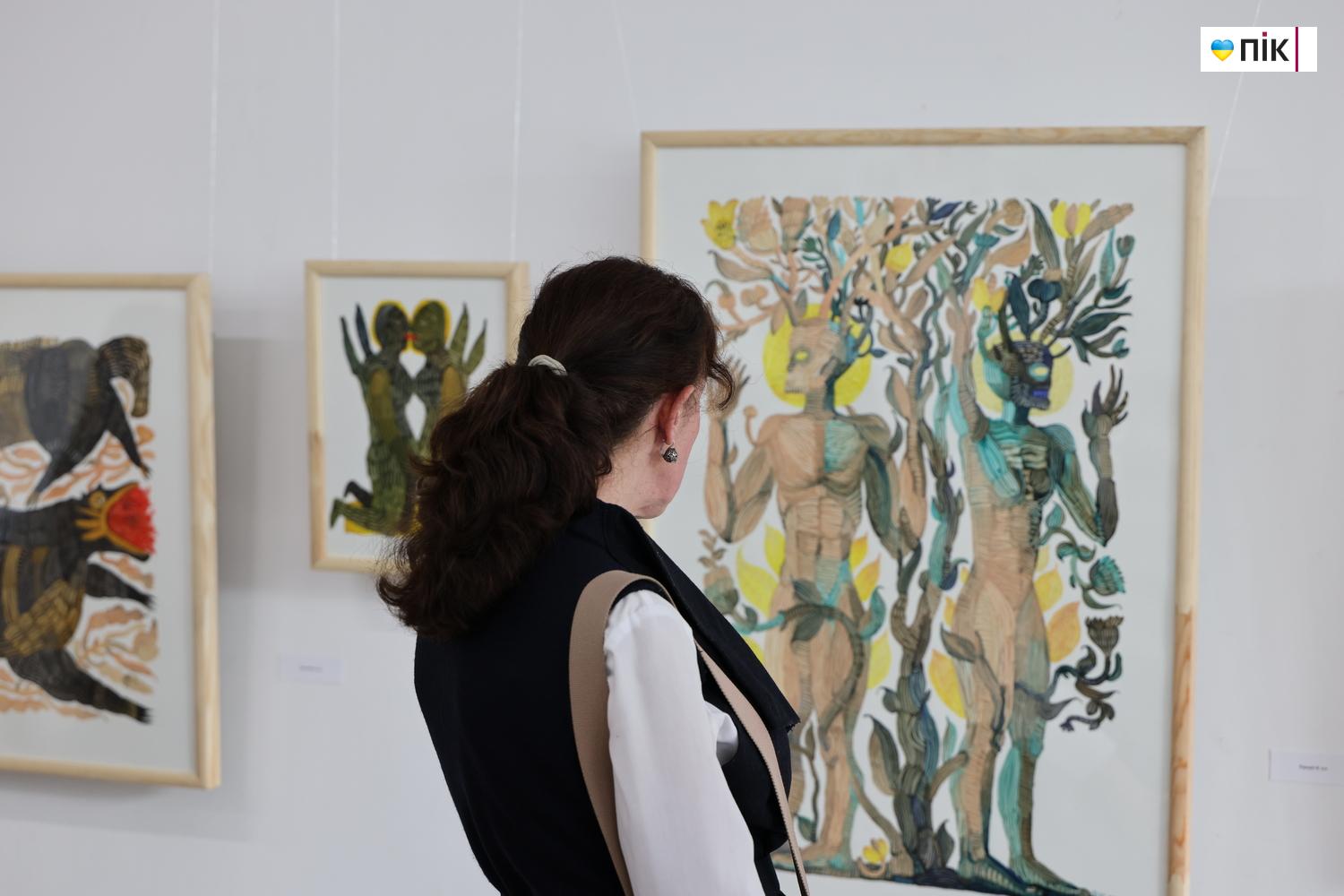 Люди Прикарпаття: на відкритті виставки «Щоденник південних садів» (ФОТО) 6 G71A0047 resize