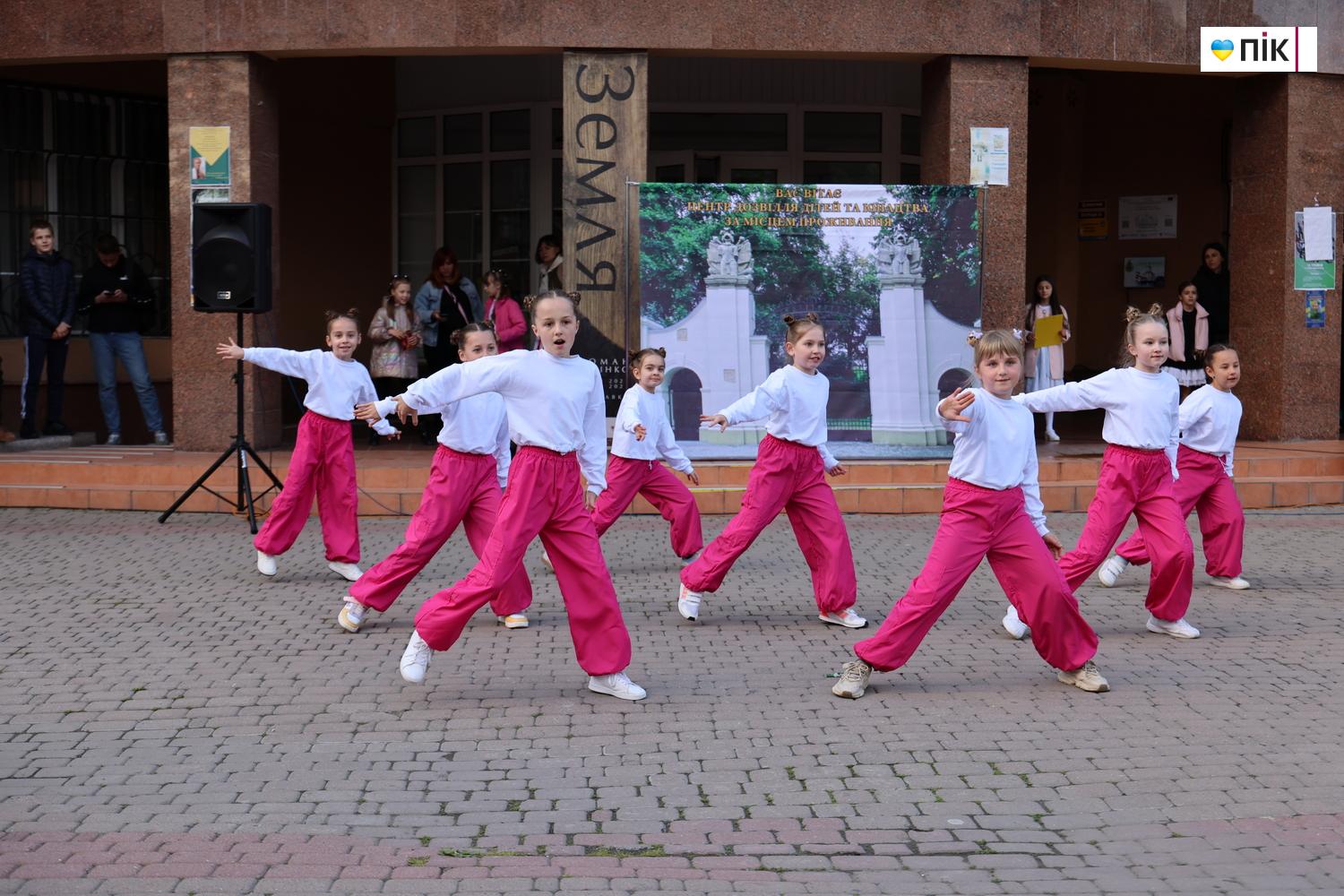 Люди Прикарпаття: цвіт талантів Івано-Франківська (ФОТО) 33 G71A2111 resize