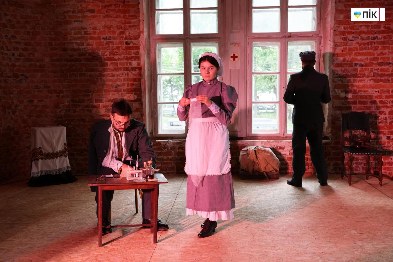 "Усусуси у шпиталю": у Франківську показали екскурсію-реконструкцію 1915 року (ФОТО) 12 G71A6458 resize