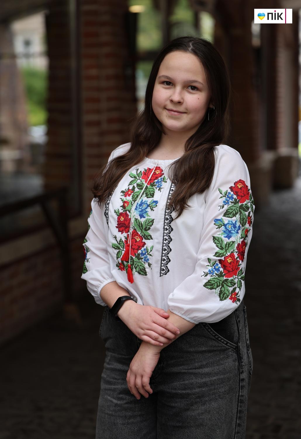 Люди Прикарпаття: День вишиванки в Івано-Франківську (ФОТО) 6 G71A9102 resize