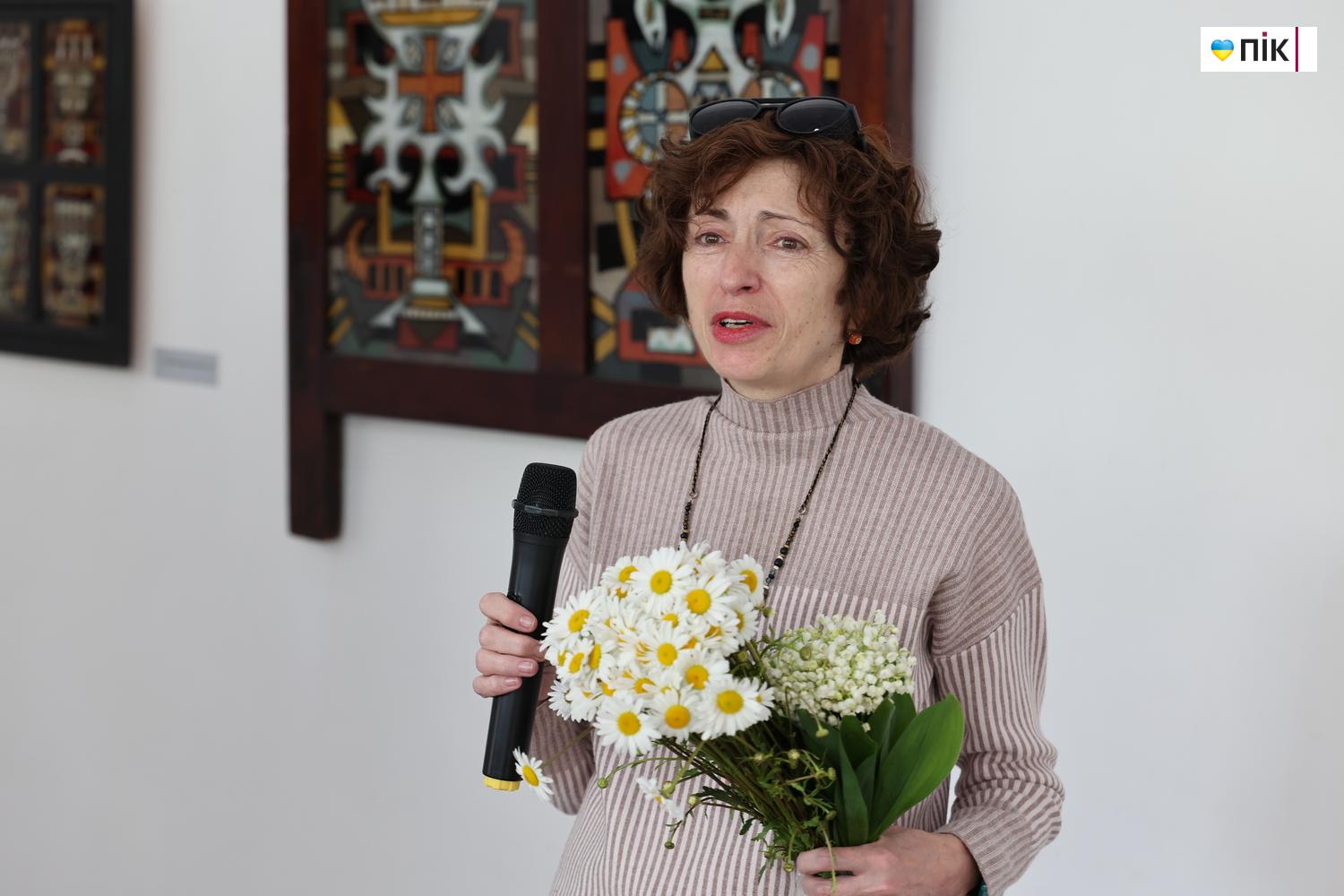 "Шлях": у Франківську відкрилася виставка малярства на склі (ФОТО) 14 G71A9382 resize