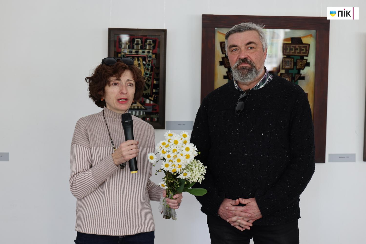 "Шлях": у Франківську відкрилася виставка малярства на склі (ФОТО) 38 G71A9614 resize