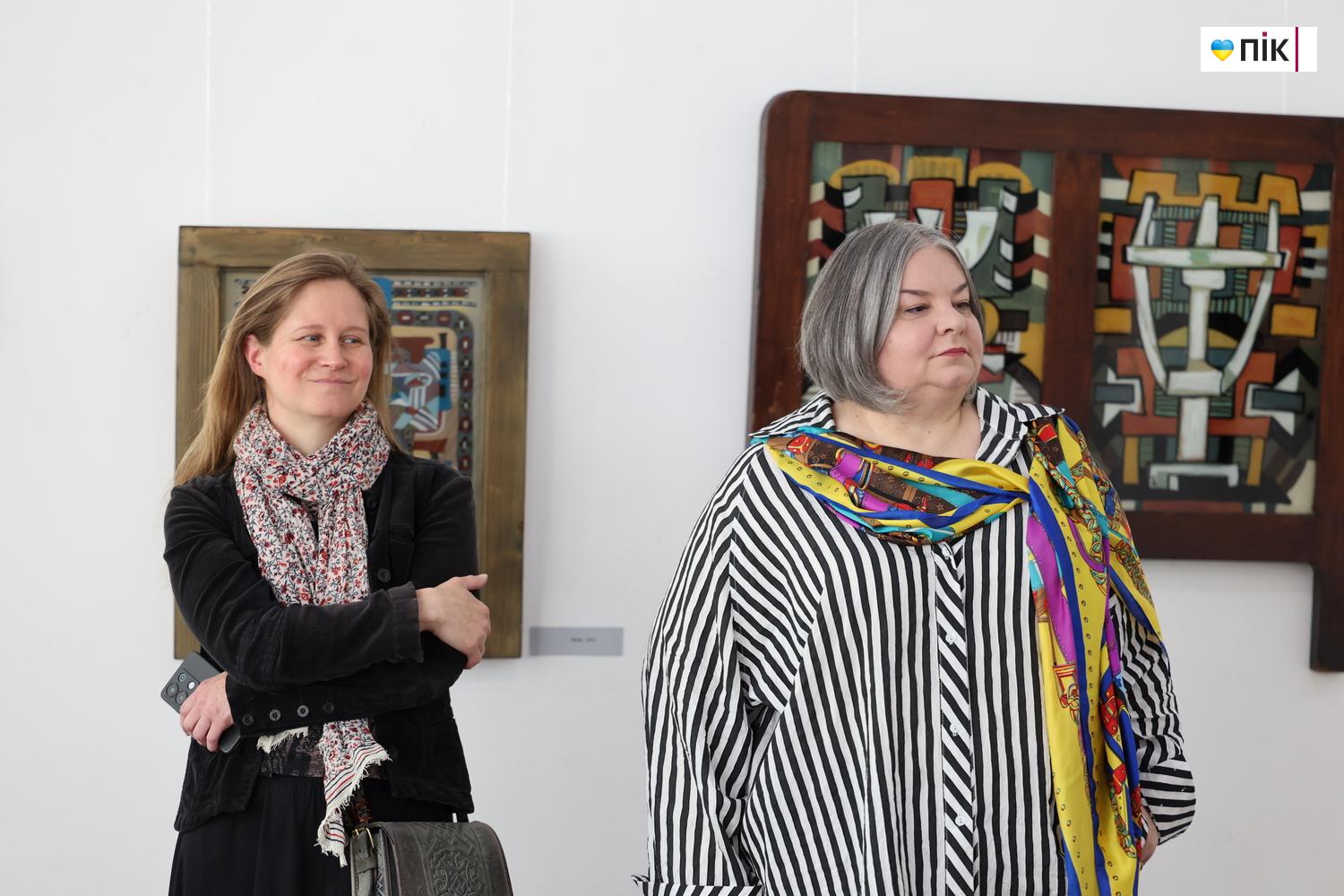 "Шлях": у Франківську відкрилася виставка малярства на склі (ФОТО) 26 G71A9767 resize