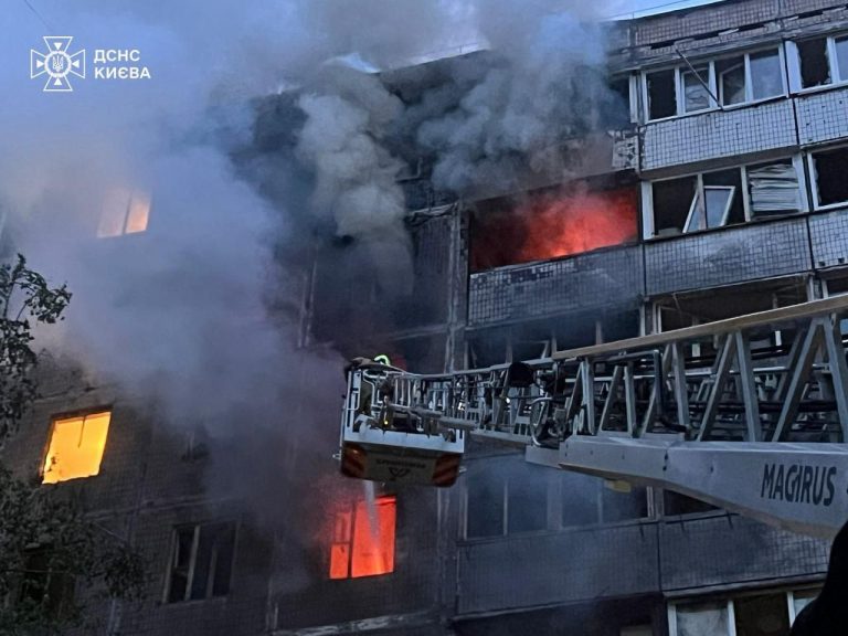 Нічні обстріли Києва: загинули двоє людей (ФОТО) 11 IMG 20250507 072000 964