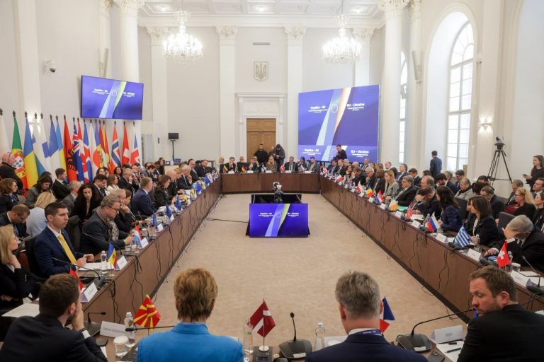 У Львові дипломати із 40 країн виступили із заявою про Спецтрибунал щодо агресії росії 12 У Львові дипломати із 40 країн виступили із заявою про Спецтрибунал щодо агресії росії