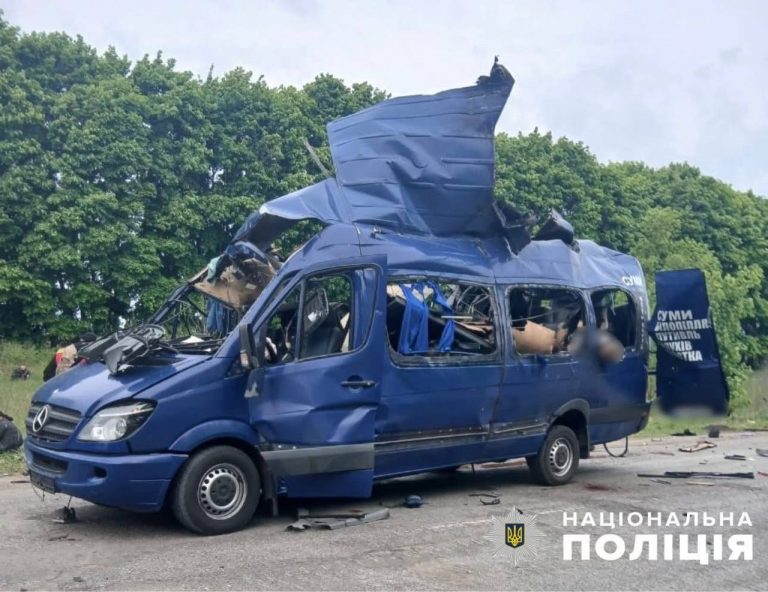 росіяни атакували автобус на Сумщині: загинули 9 людей (ФОТО) 3 photo 2025 05 17 07 38 00