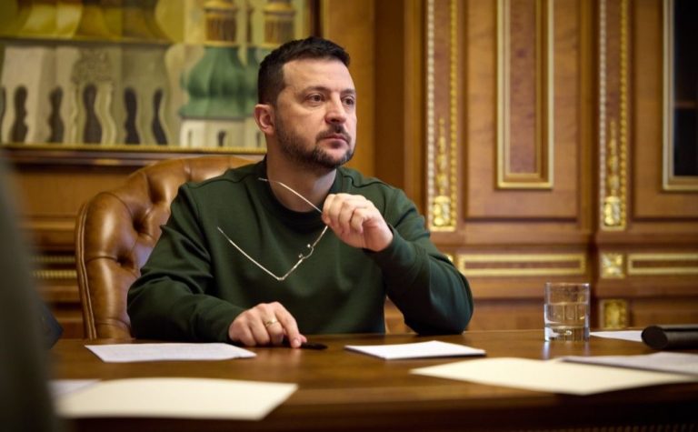 путін уже розпочав Третю світову війну, його потрібно зупиняти, - Зеленський 4 Зеленський внесе до Ради новий законопроєкт, що має посилити незалежність антикорупційних органів