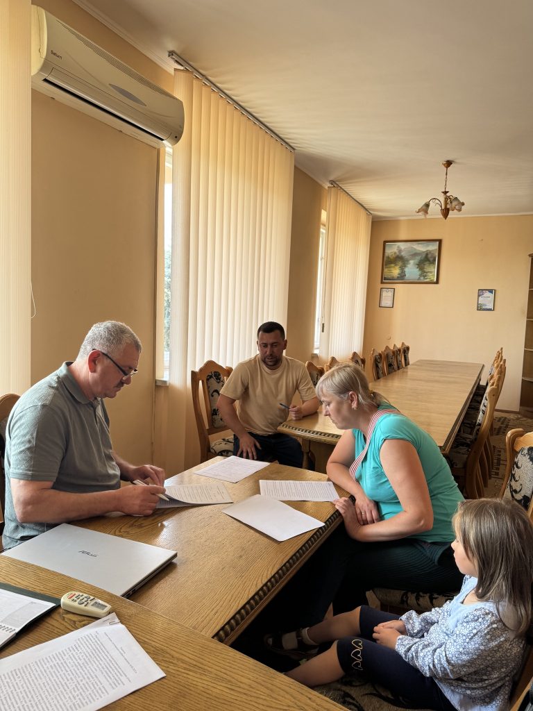 На Косівщині створили нову прийомну сім'ю (ФОТО) 9 492927450 1139195608251708 4382193734769307916 n