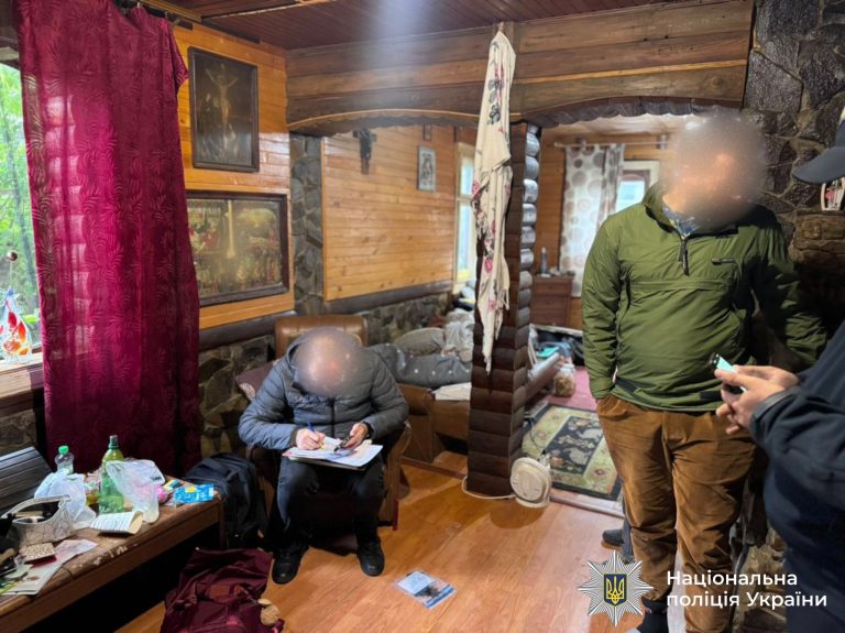 Мешканець Косова намагався передати наркотики у Франківське СІЗО (ФОТО) 5 502622069 713283231345909 249521243591164039 n