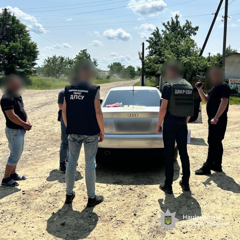 У трьох областях затримали організаторів схем нелегального виїзду за кордон (ФОТО)