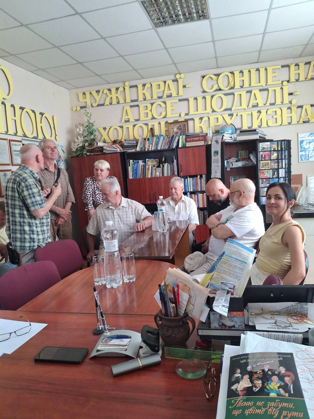 Поета з Калуша Юрія Іздрика хочуть позбавити Шевченківської премії через матюки у віршах (ФОТО) 1 504193754 24531838249736188 7867240004800190031 n
