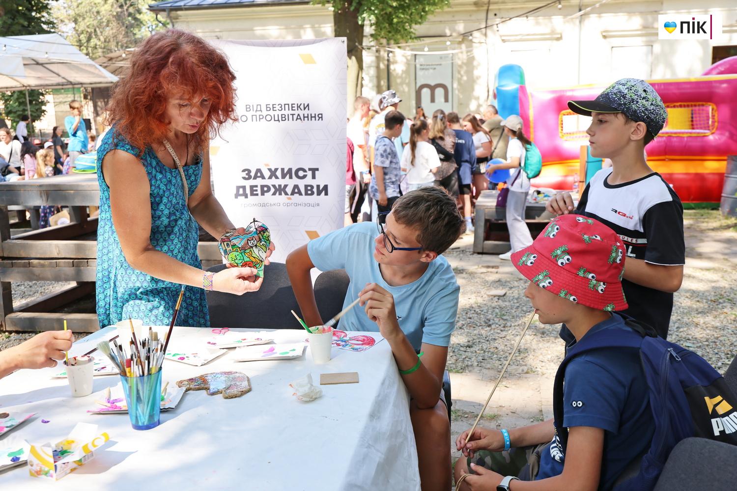 "Я можу!": В Івано-Франківську відкрилася літня школа (ФОТО) 7 G71A0373 resize