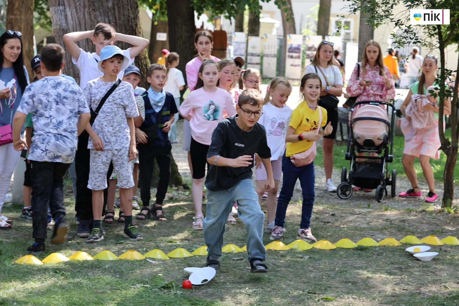 "Я можу!": В Івано-Франківську відкрилася літня школа (ФОТО) 17 G71A0798 resize