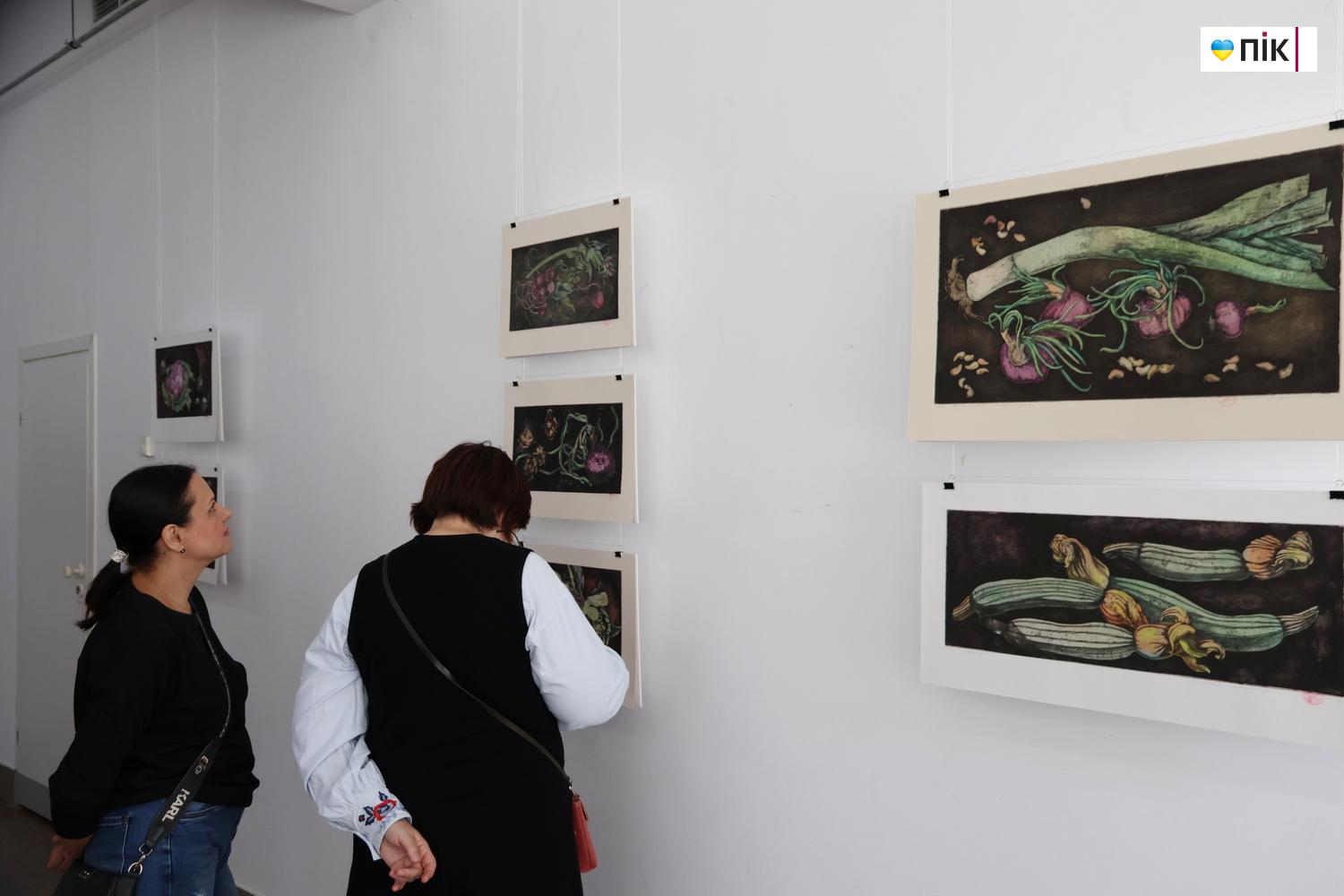 У Франківську відкрили виставку художниці-графіка Оксани Стратійчук (ФОТО) 13 IMG 0417 resize