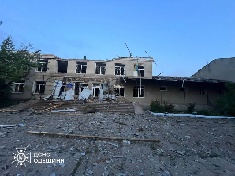 Росіяни вдарили по Одещині: є руйнування 12 IMG 20250605 083552 516