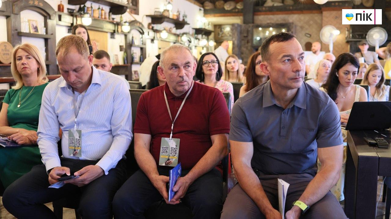 В Ужгороді відбувся форум про ветеранський бізнес: говорили про виклики, підтримку та досвід 6 IMG 20250627 121338 138