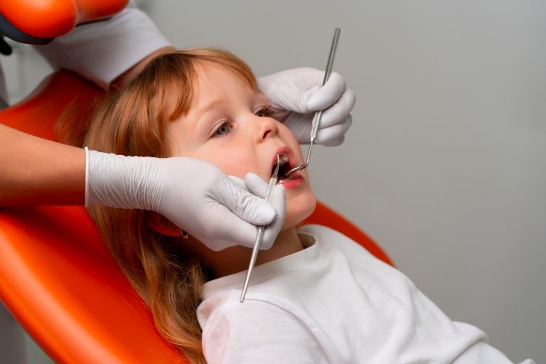 Сучасна стоматологія для дітей у Львові 2 close up dentist instruments