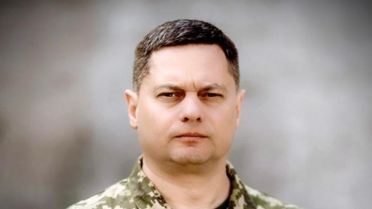 Зеленський призначив Геннадія Шаповалова новим командувачем Сухопутних військ: що про нього відомо (ФОТО) 5 imgonline com ua resize 2pseoxk2yu b3d81af575f01897f95ce6a1419d182e 1200x675