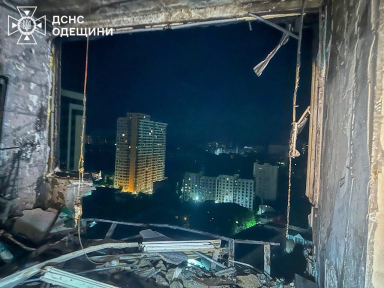 Росія масовано атакувала Одесу ударними безпілотниками: які наслідки (ФОТО) 2 photo 2025 06 20 05 38 06