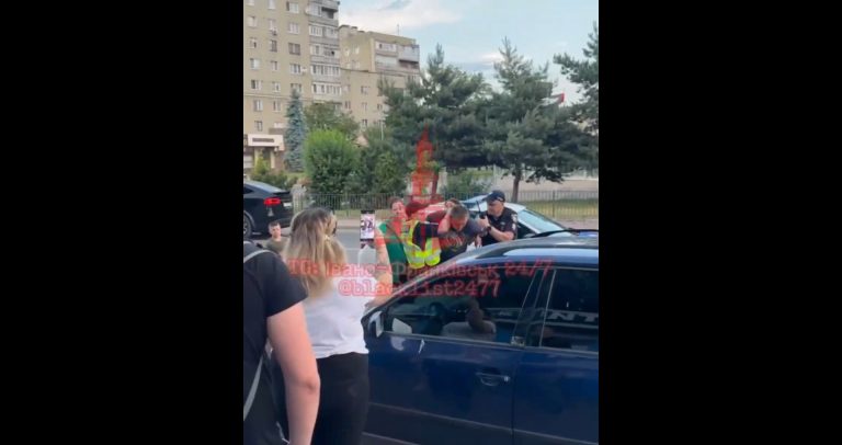 У Франківську на Коновальця затримали чоловіка: патрульні пояснили чому 6 photo 5400084127136479229 w e1751027340687